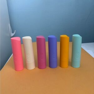 6 pack of EOS lip balms (never been used)